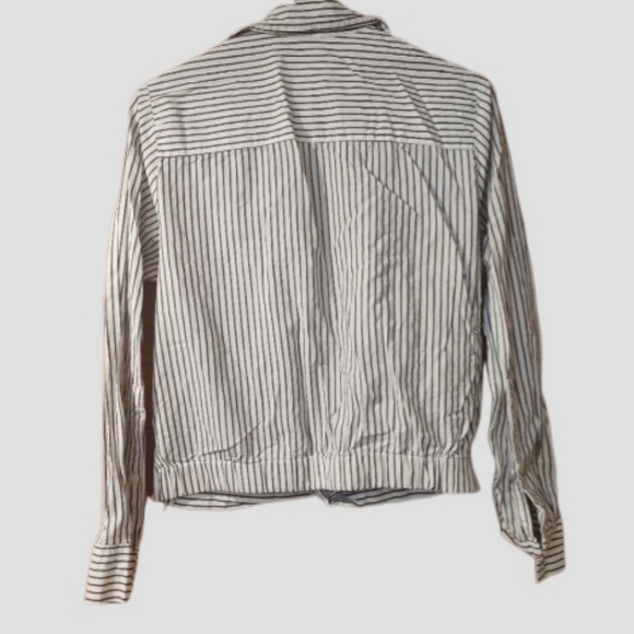 MAX STUDIO | Striped Button Down Top - Picture 2 of 5